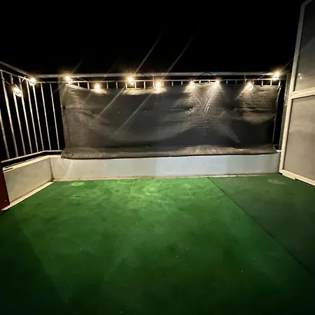 Cosy Centre Avec Lit King Size Апартаменты