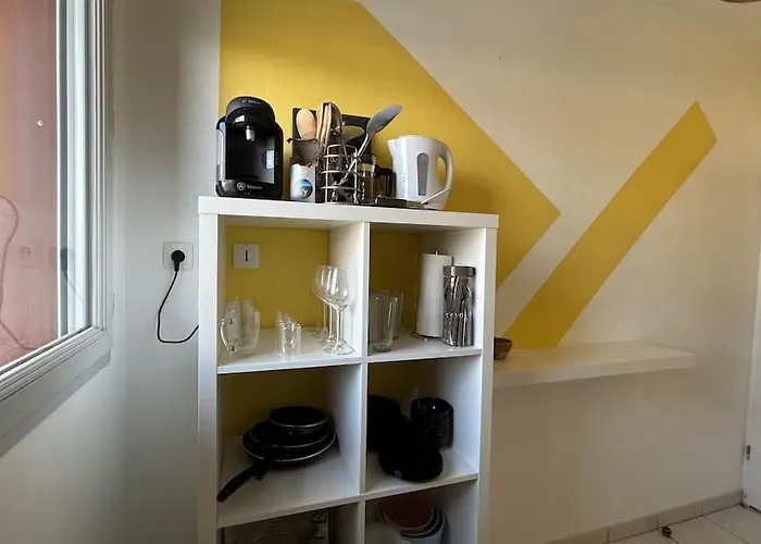 Cosy Centre Avec Lit King Size アパート